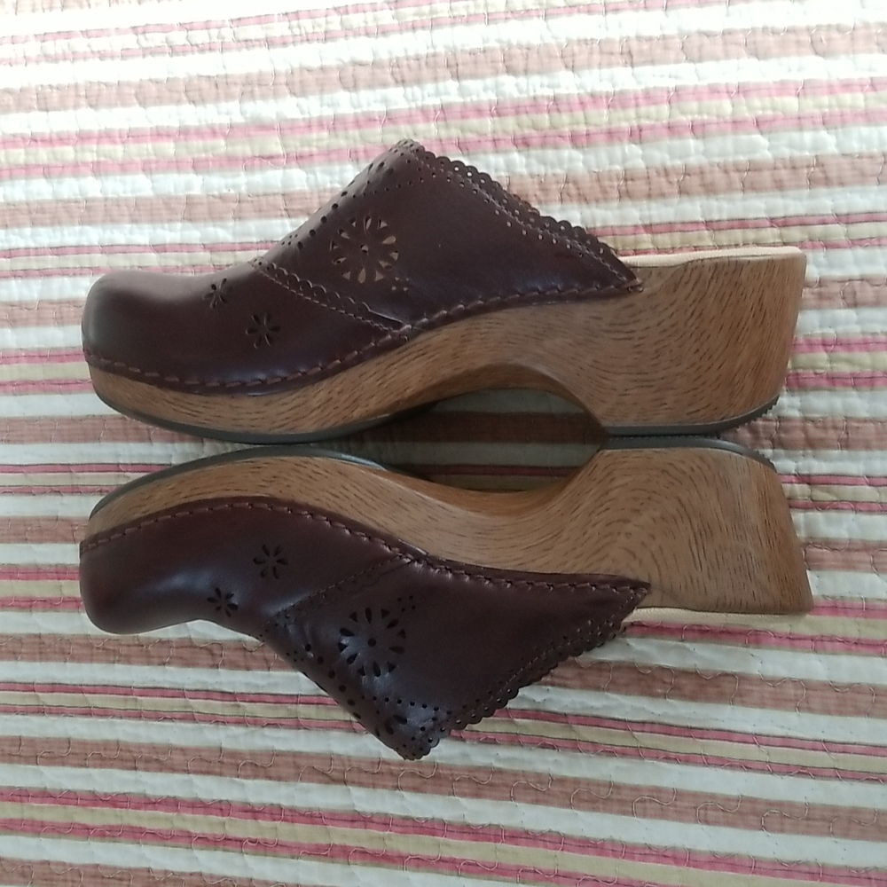 Dansko Leather Upper/Lining Brown Clogs - image 3